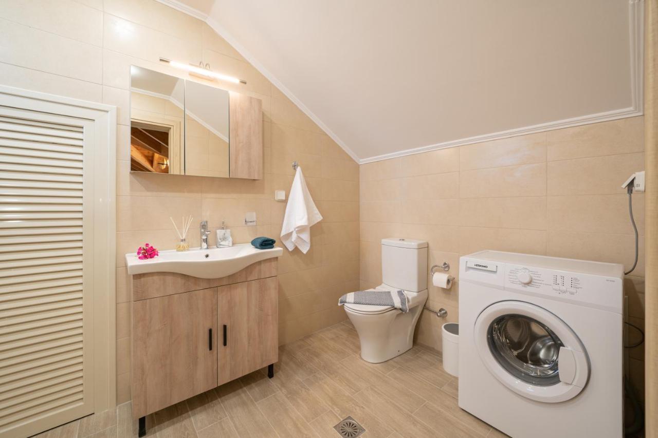 Mimoza'S Apartment Peratáta Екстериор снимка