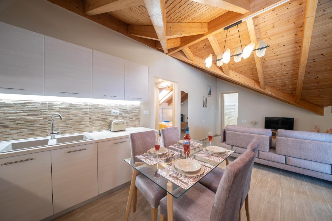 Mimoza'S Apartment Peratáta Екстериор снимка