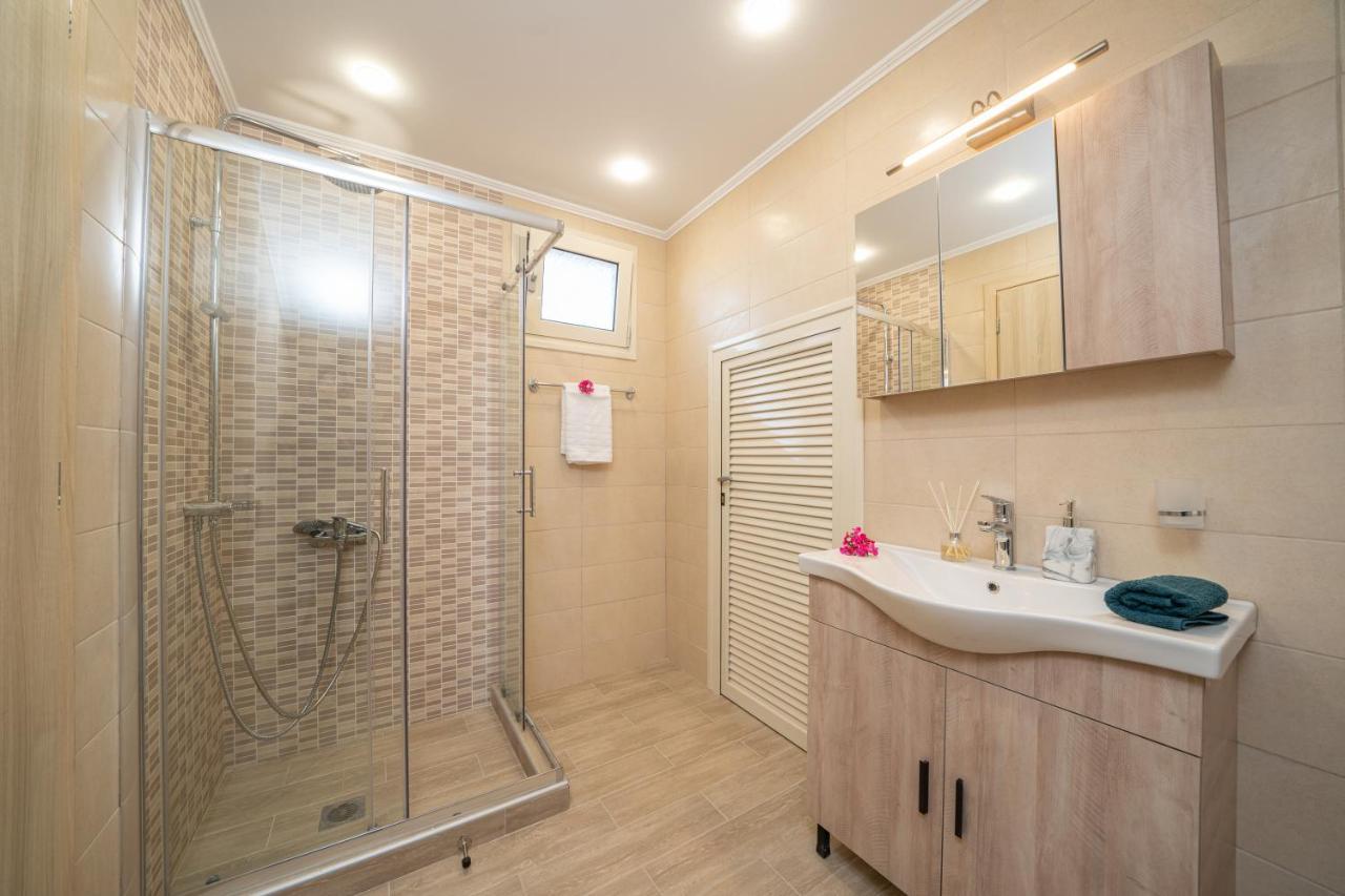 Mimoza'S Apartment Peratáta Екстериор снимка